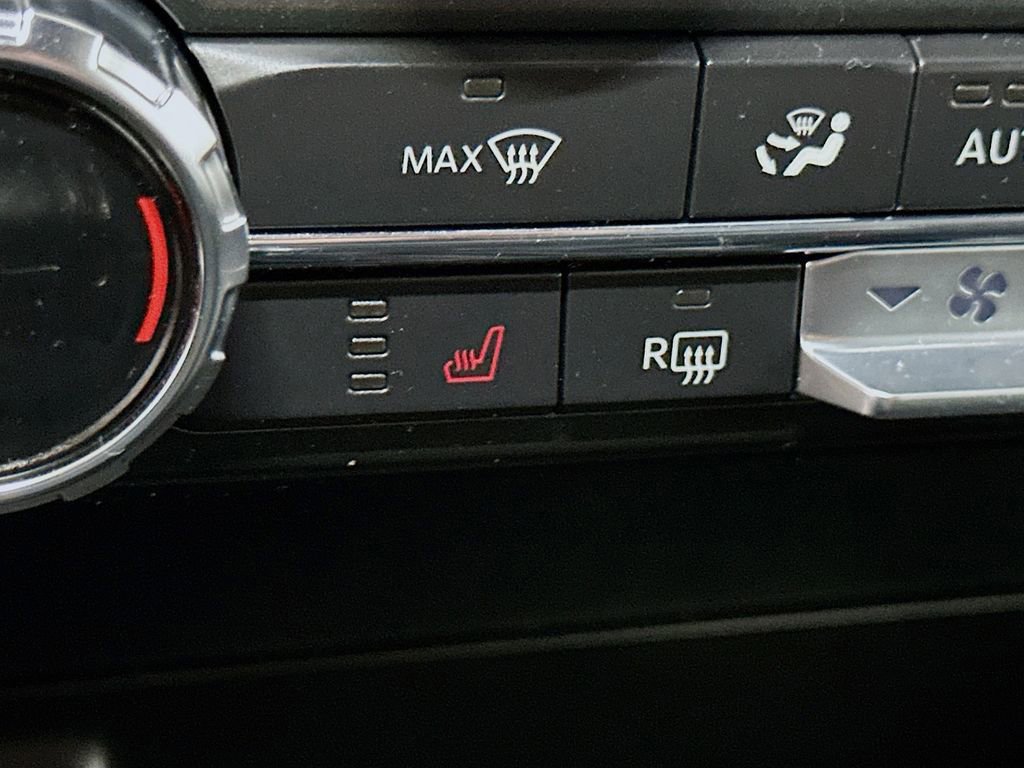 Certified 2022 Ford F150 XLT w/ Equipment Group 302A High image 18