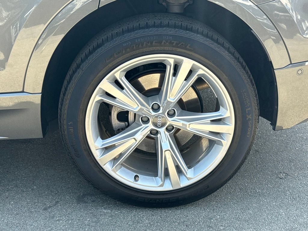 Used 2019 Audi Q8 Premium Plus AWD/4WD image 21