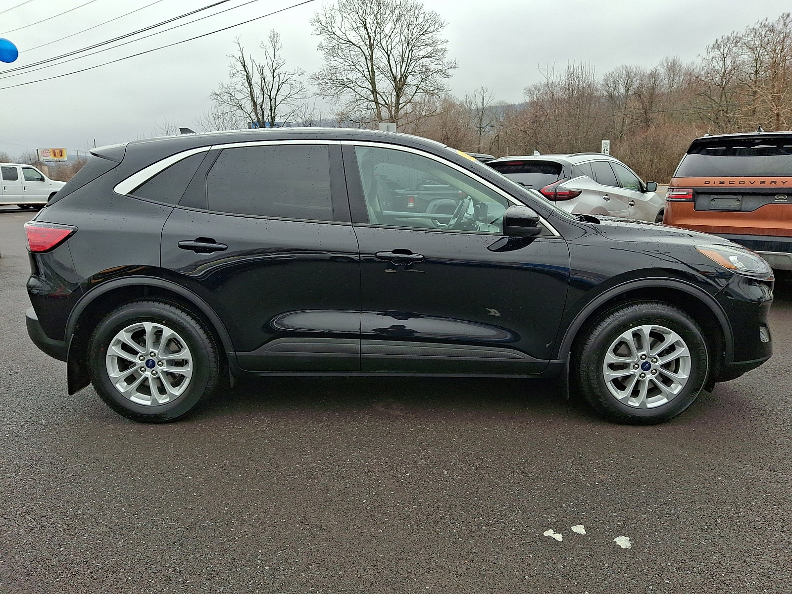 Certified 2020 Ford Escape SE image 12