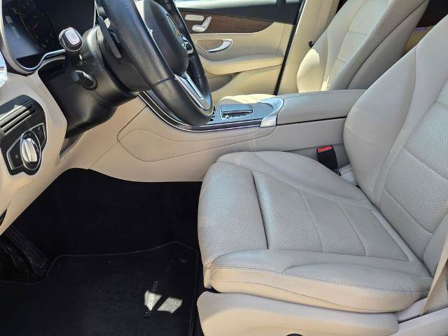 Used 2022 Mercedes-Benz GLC 300 4MATIC image 17