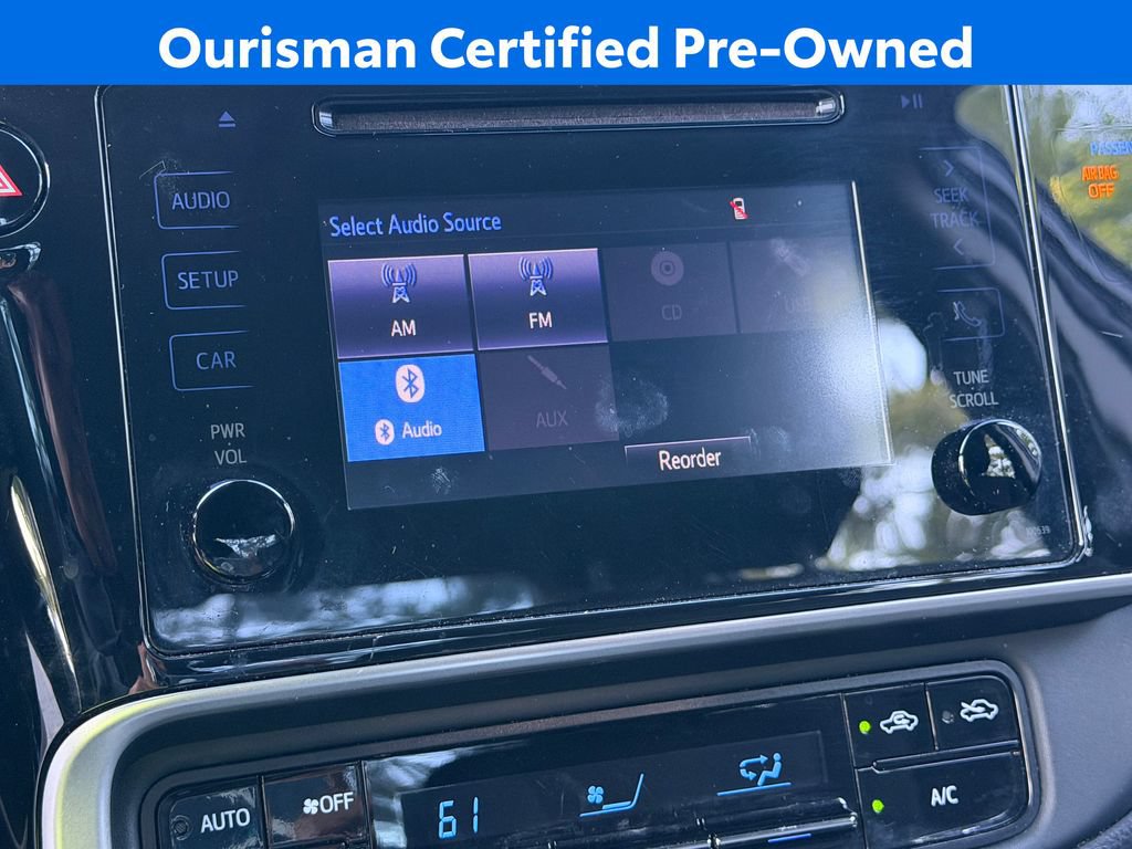 Used 2019 Toyota Corolla LE FWD image 16
