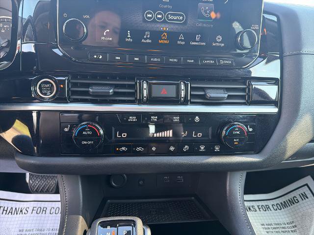 Used 2024 Nissan Pathfinder SL FWD image 13