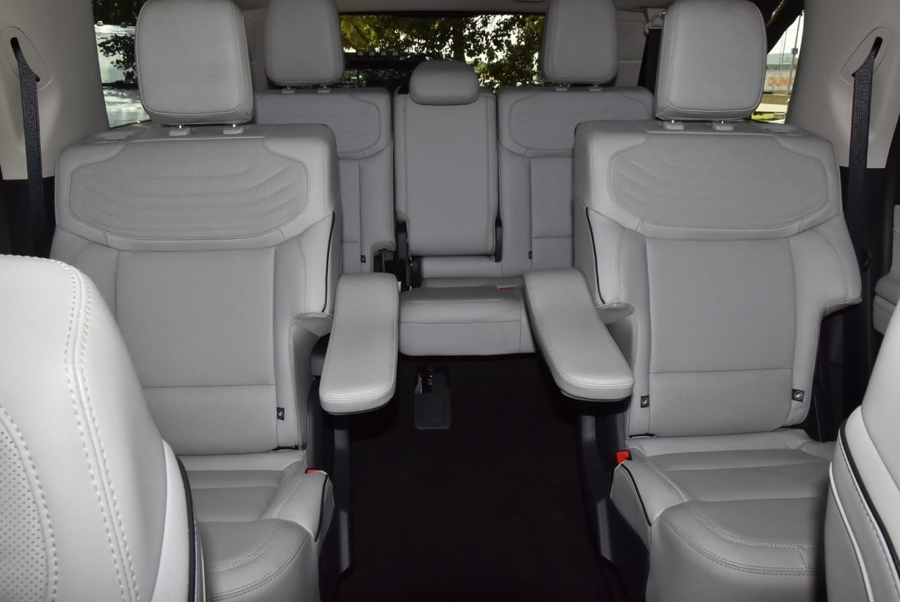 Certified 2025 Ford Expedition Max Platinum w/ Platinum Ultimate Package AWD/4WD image 21