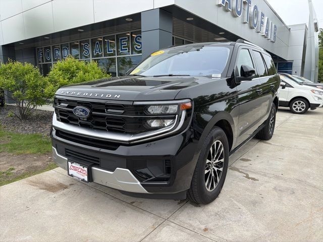 Certified 2025 Ford Expedition Platinum AWD/4WD image 4