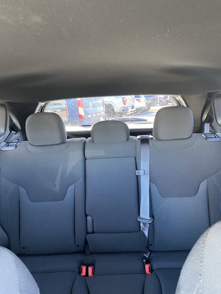 Used 2024 Jeep Compass Sport image 29