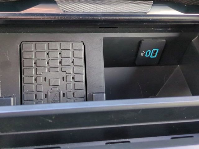 Certified 2024 Ford F250 Platinum w/ FX4 Off-Road Package image 23