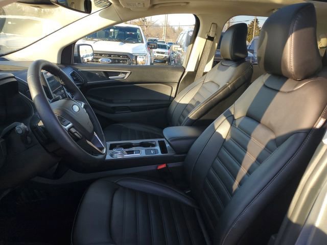 Certified 2024 Ford Edge SEL w/ Convenience Package image 9