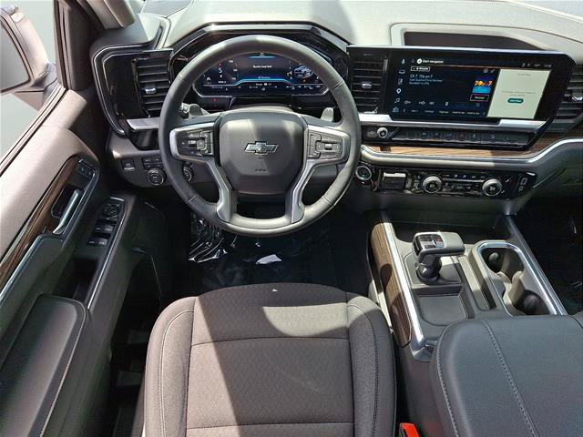 Used 2025 Chevrolet Silverado 1500 LT Trail Boss AWD/4WD image 9