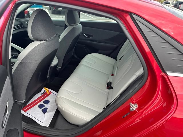 Used 2023 Hyundai Elantra Limited FWD image 68