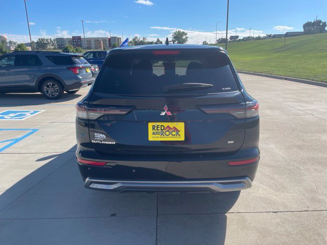 Used 2025 Mitsubishi Outlander SE AWD/4WD image 5