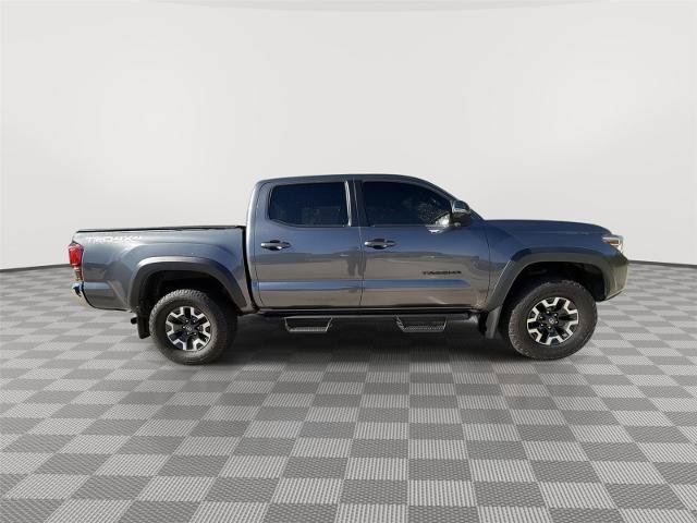 Used 2019 Toyota Tacoma TRD Off-Road AWD/4WD image 7