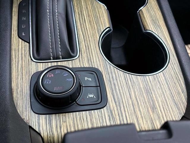 Used 2019 GMC Acadia Denali AWD/4WD image 29