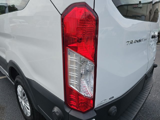 Certified 2024 Ford Transit 350 XLT RWD image 36