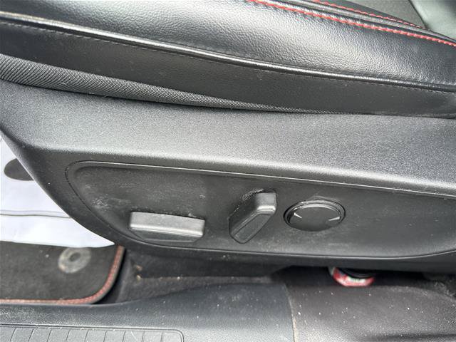 Certified 2023 Ford Escape ST-Line w/ Tech Pack #1 AWD/4WD image 16