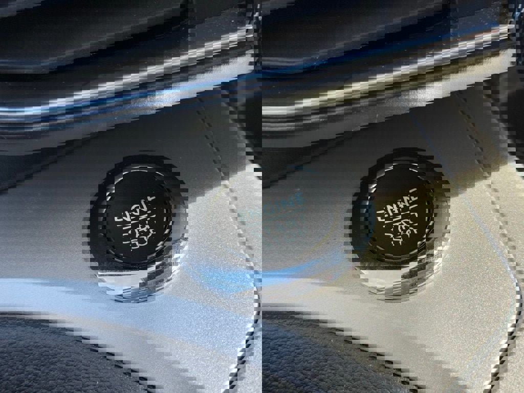 Certified 2024 Ford Explorer XLT w/ Equipment Group 202A image 30