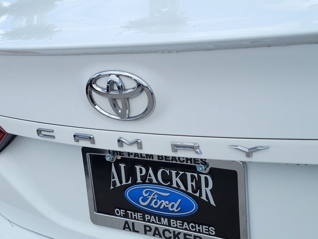 Used 2024 Toyota Camry SE w/ Convenience Package FWD image 8