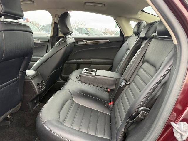 Certified 2018 Ford Fusion SE w/ Fusion SE Technology Package image 9