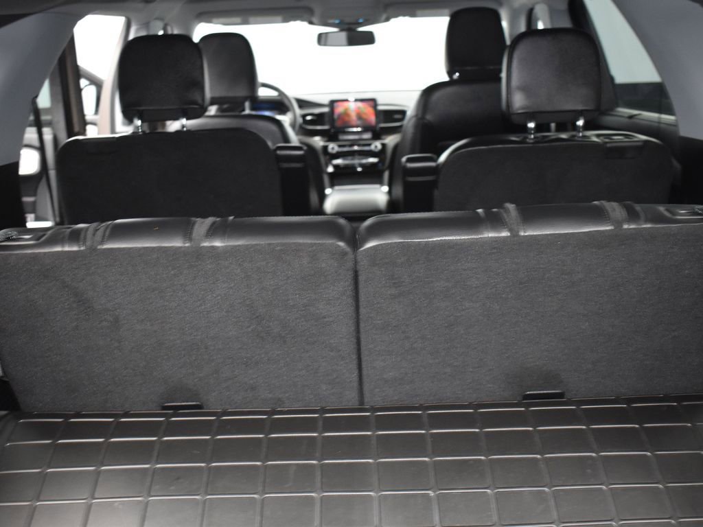 Certified 2021 Ford Explorer Limited w/ Equipment Group 301A image 14