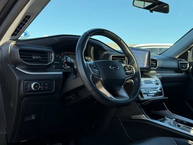 Certified 2020 Ford Explorer XLT w/ Equipment Group 202A image 27