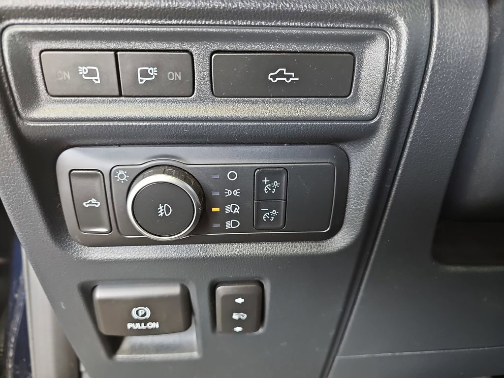 Certified 2022 Ford F150 Lariat w/ Equipment Group 502A High image 25