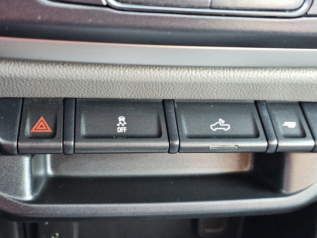 Used 2018 Chevrolet Colorado LT w/ LT Convenience Package image 15