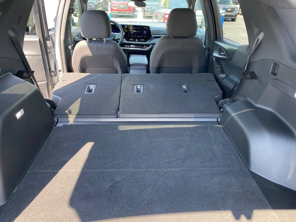 Used 2025 Chevrolet Equinox LT FWD image 28