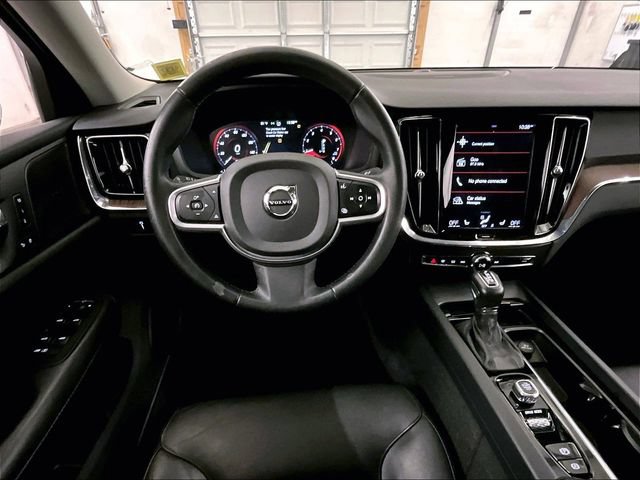 Used 2020 Volvo S60 T6 Momentum AWD/4WD image 5