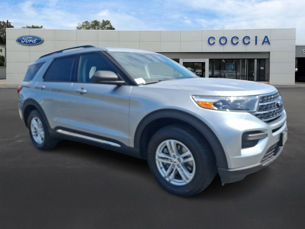 Certified 2020 Ford Explorer XLT w/ Comfort Package AWD/4WD image 3