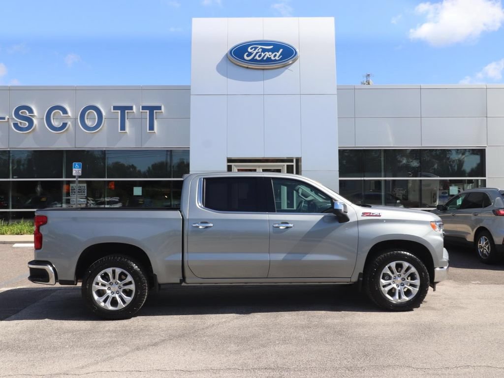 Used 2026 Chevrolet Silverado 1500 LTZ w/ LTZ Premium Package AWD/4WD image 18