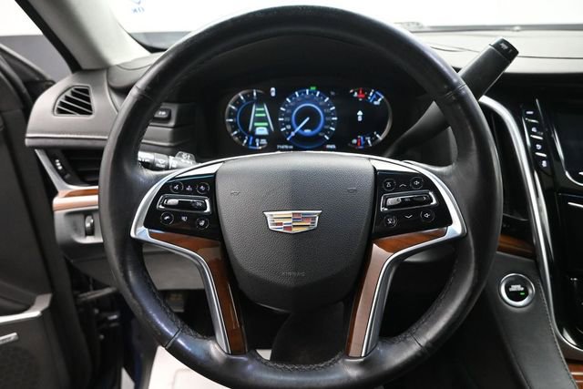 Used 2018 Cadillac Escalade Luxury AWD/4WD image 12