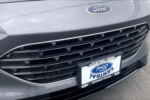 Certified 2022 Ford Escape SE w/ SE Sport Appearance Package image 27