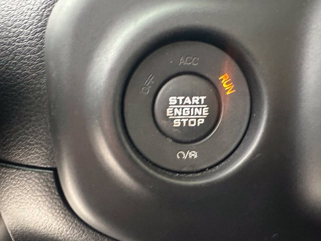 Used 2023 Jeep Gladiator Mojave AWD/4WD image 25