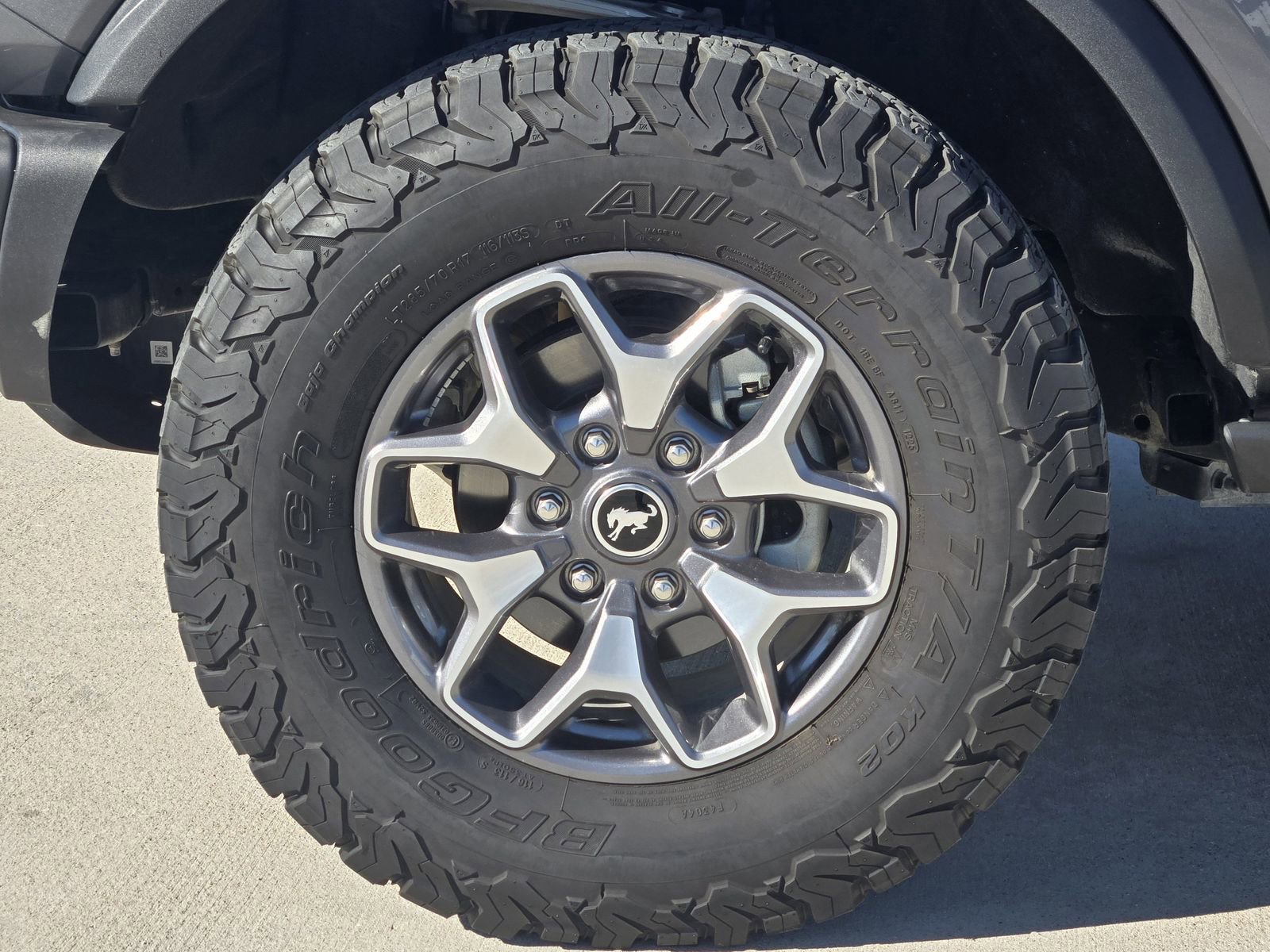 Certified 2025 Ford Bronco Badlands AWD/4WD image 13