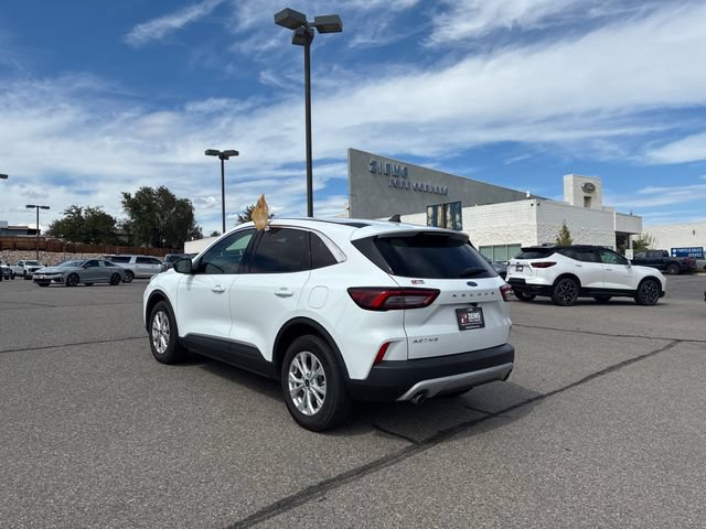Certified 2024 Ford Escape Active FWD image 3