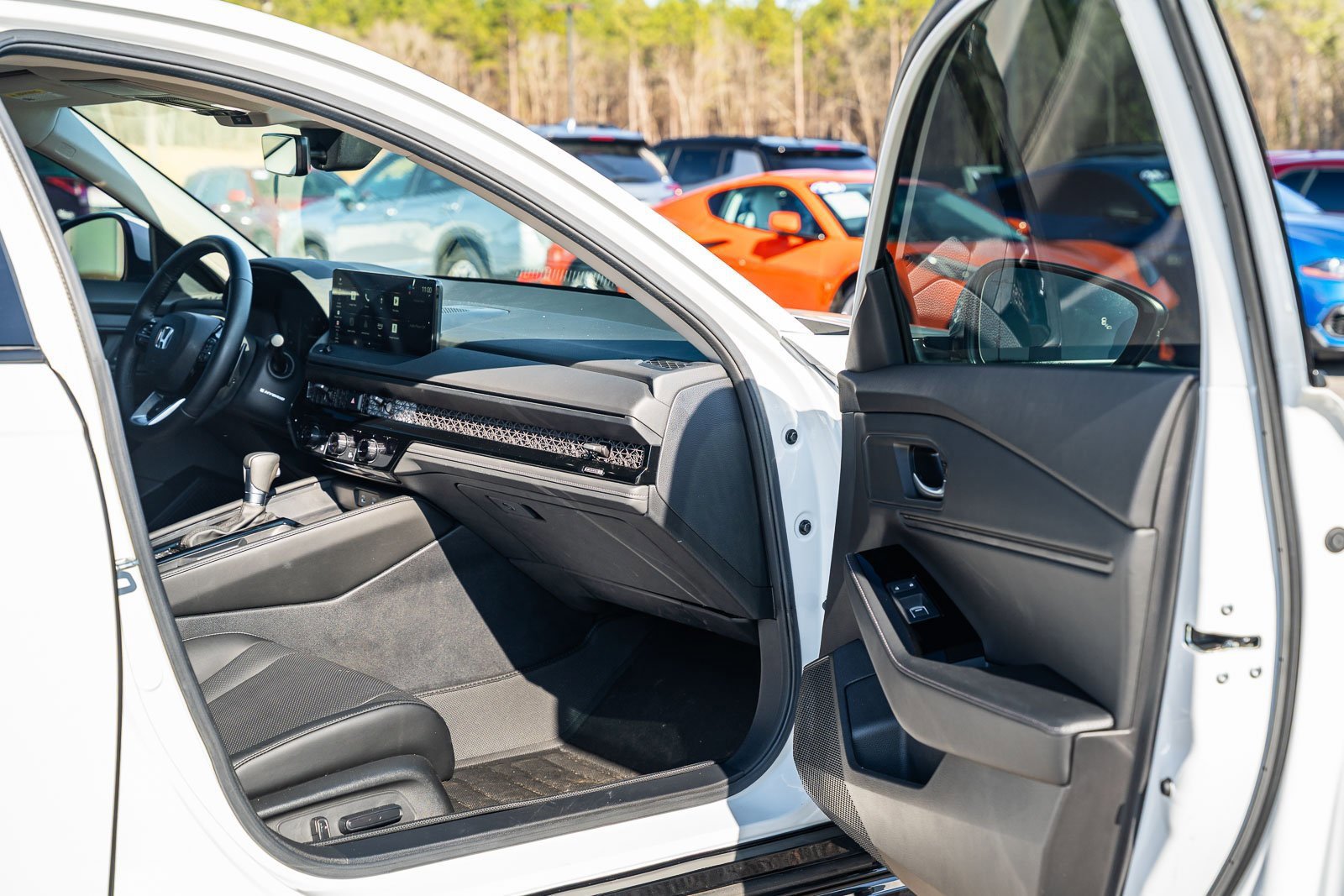 Used 2025 Honda Accord Touring image 11