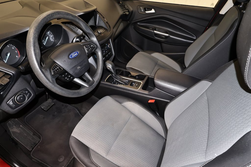 Certified 2019 Ford Escape SE image 27