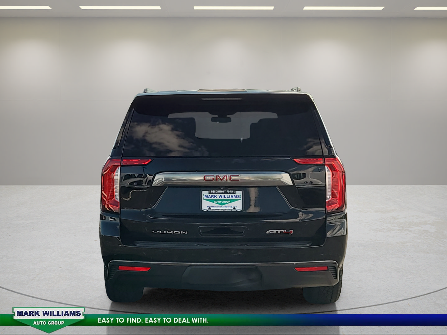 Used 2021 GMC Yukon XL AT4 w/ AT4 Premium Plus Package AWD/4WD image 5