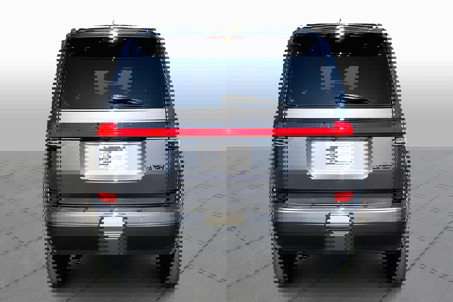 Used 2024 Lexus GX 550 image 3