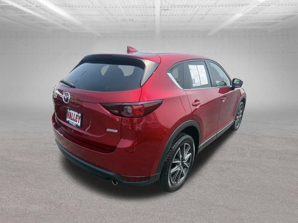 Used 2018 MAZDA CX-5 Touring w/ Preferred Equipment Package FWD image 4