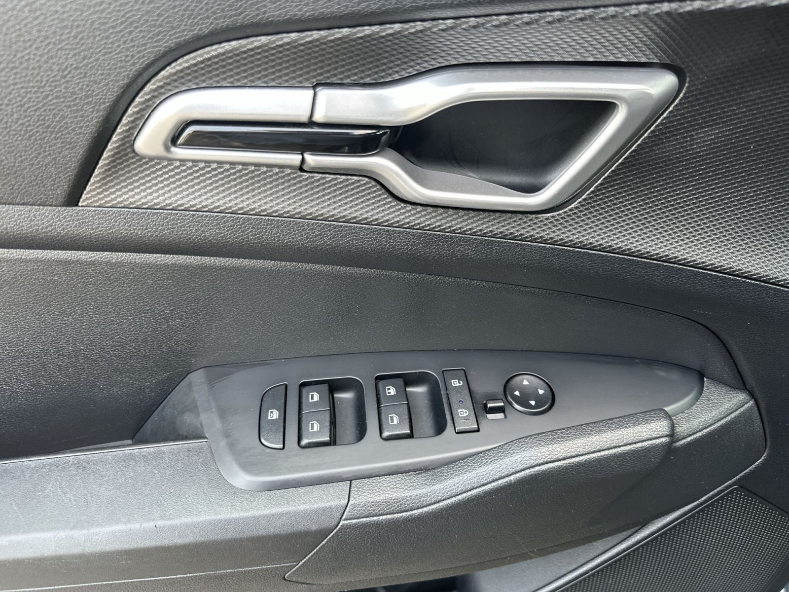 Used 2024 Kia Sportage LX FWD image 23