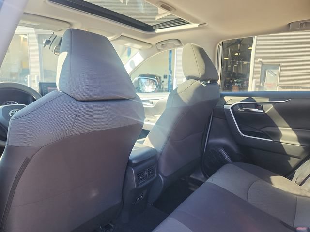 Used 2020 Toyota RAV4 XLE w/ Convenience Package AWD/4WD image 24