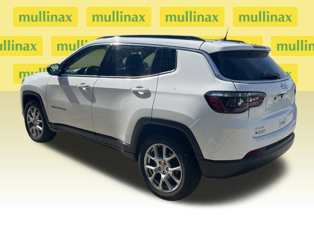 Used 2022 Jeep Compass Latitude image 16