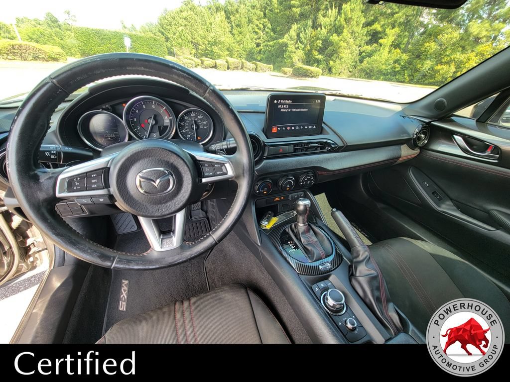 Used 2018 MAZDA MX-5 Miata Club RWD image 17
