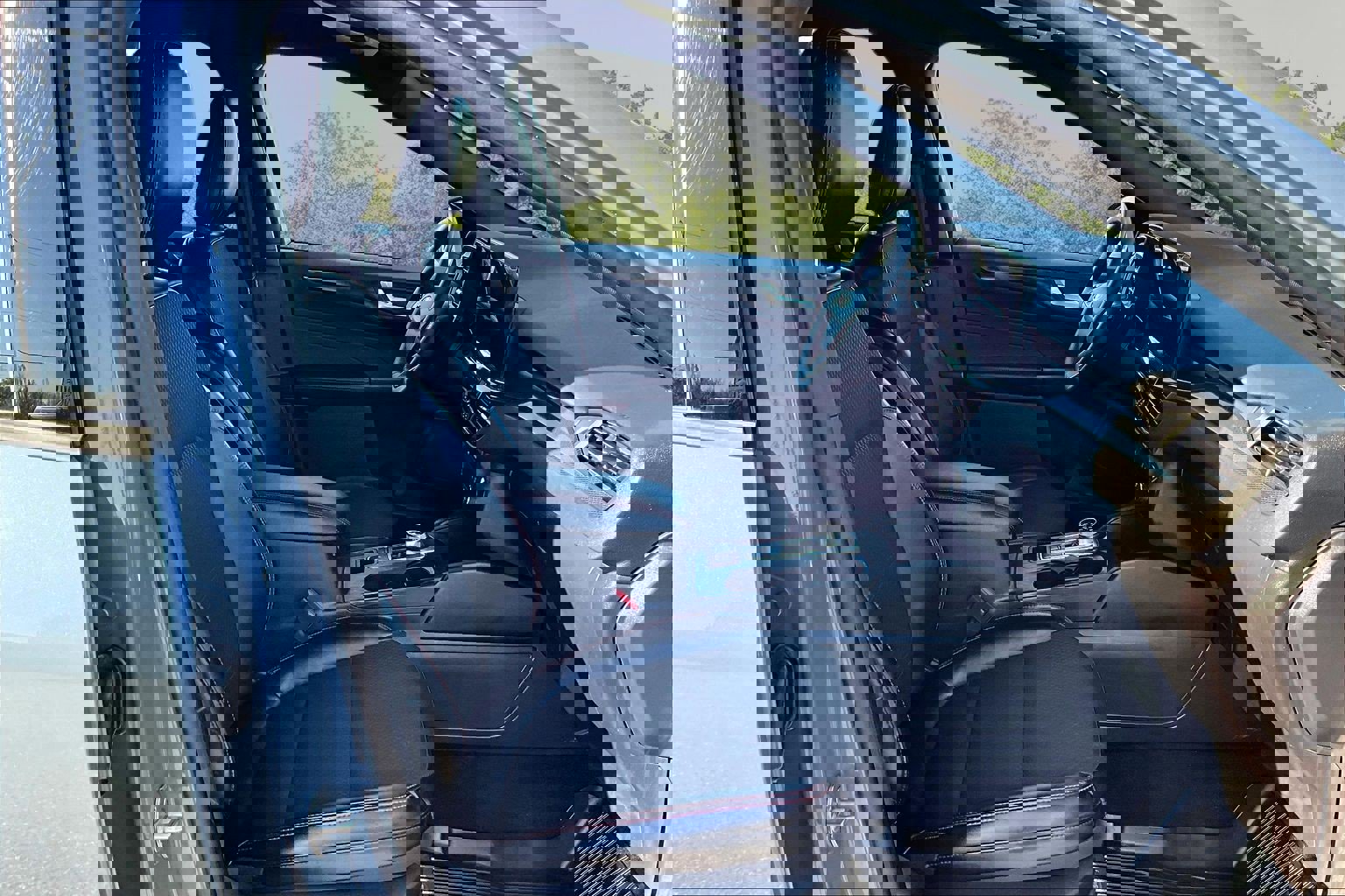 Certified 2025 Ford Escape ST-Line Elite image 9