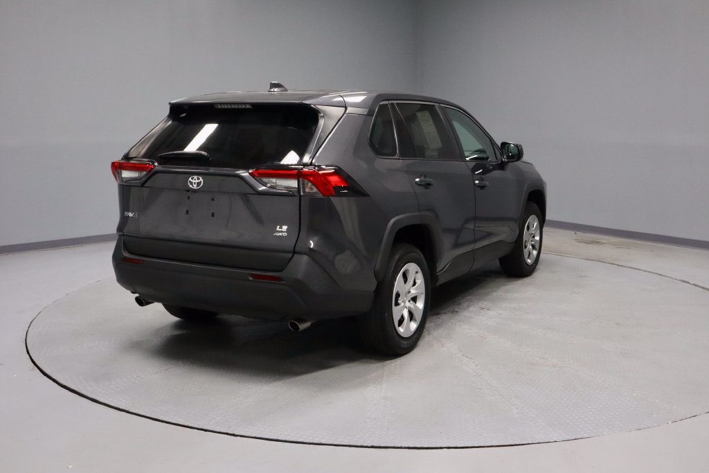Used 2023 Toyota RAV4 LE AWD/4WD image 10