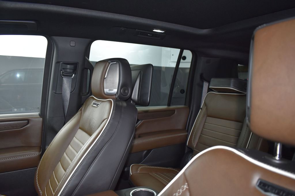 Used 2025 GMC Yukon XL Denali Ultimate AWD/4WD image 22