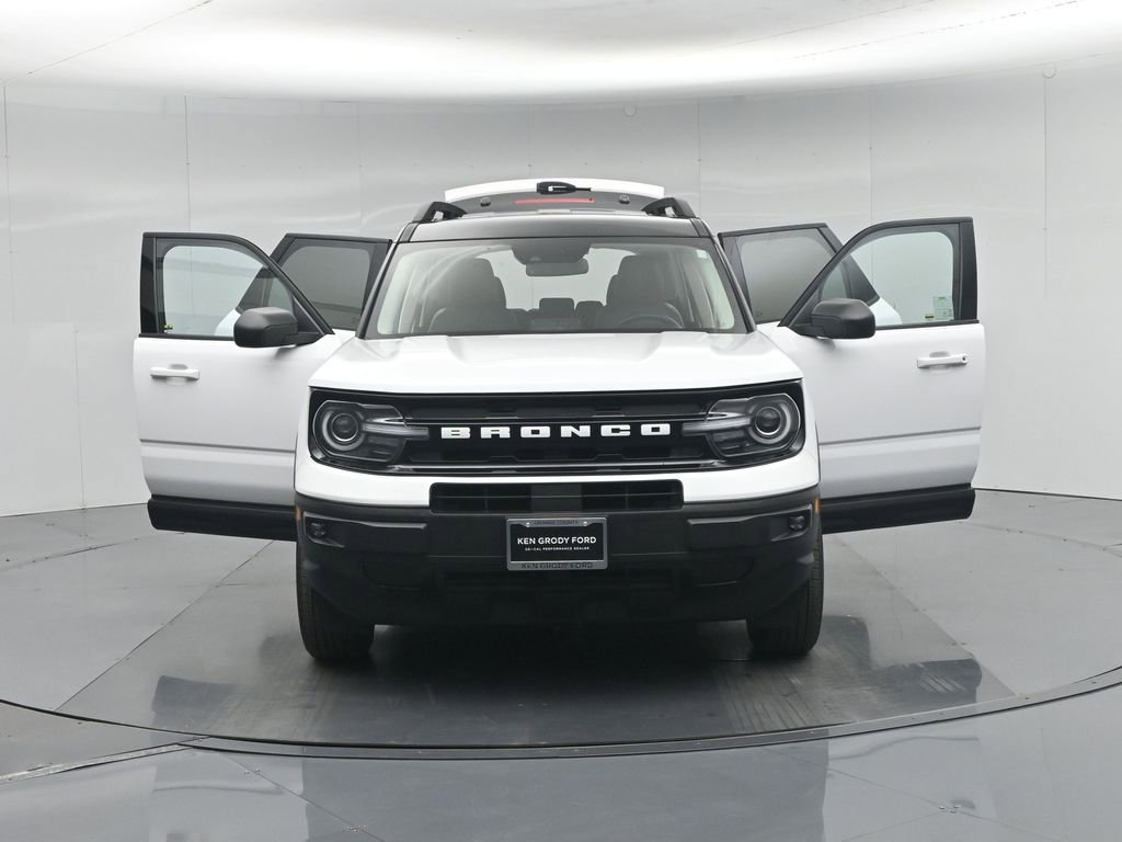 Certified 2024 Ford Bronco Sport Outer Banks w/ Tech Package AWD/4WD image 35