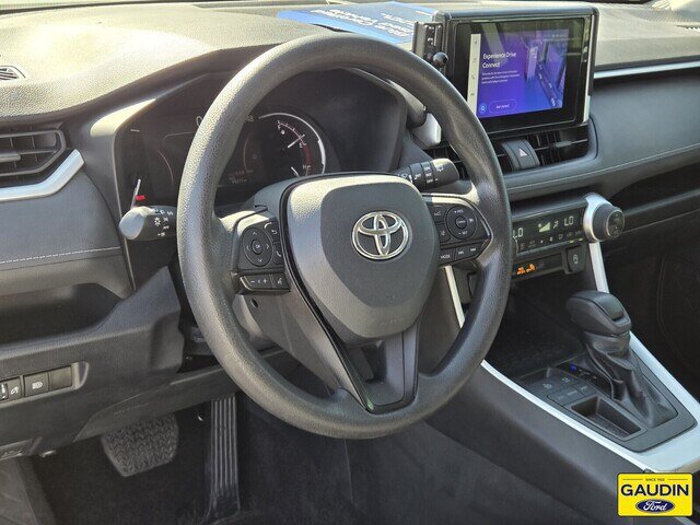 Used 2023 Toyota RAV4 XLE FWD image 19