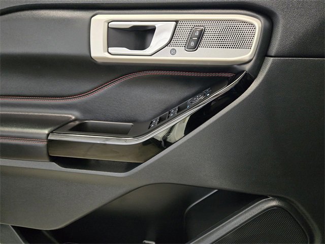 Certified 2023 Ford Explorer ST-Line w/ Class IV Trailer Tow Package image 24