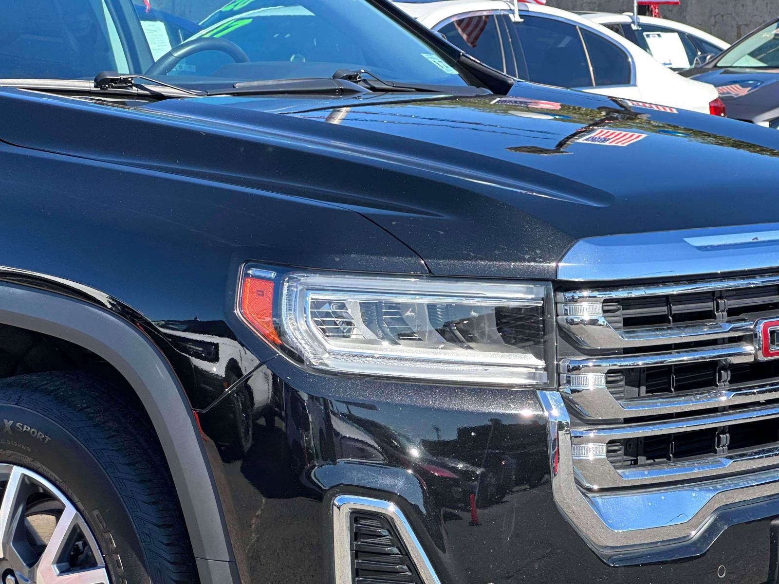 Used 2022 GMC Acadia SLT w/ Technology Package image 7